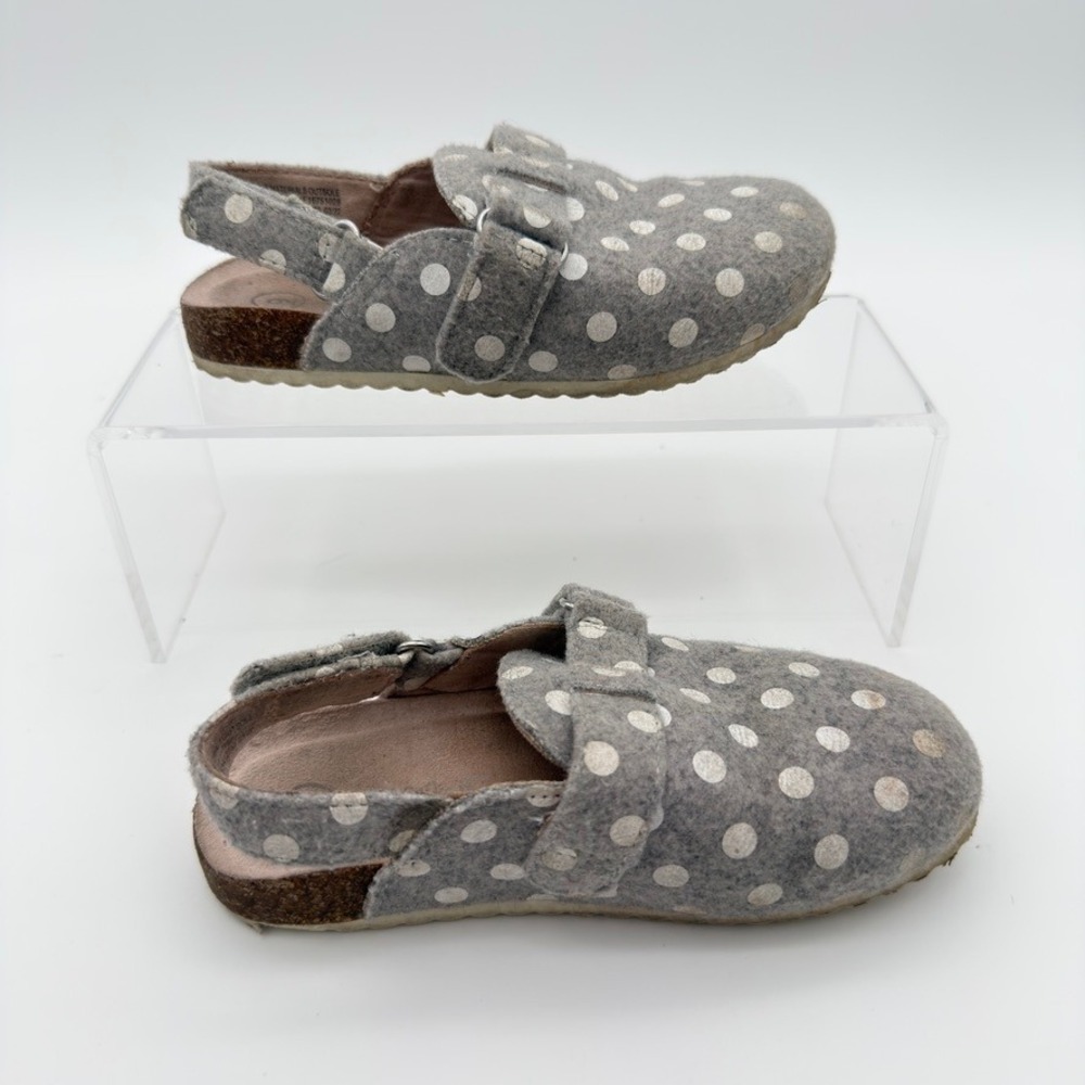 Cat & Jack Kids Size 9 Gray Silver Polka Dot Felt Slingback Clogs Shoes - Picture 2 of 7